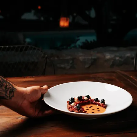 Hotel 100 Rizes Seaside Resort- Small Luxury Of The World