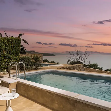 Hotel 100 Rizes Seaside Resort- Small Luxury Of The World