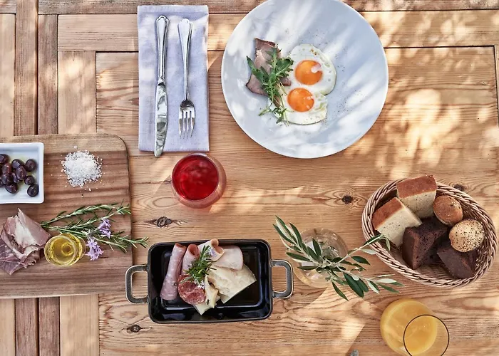 100 Rizes Seaside Resort- Small Luxury Of The World Hotel