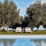 100 Rizes Seaside Resort- Small Luxury Of The World Hotel