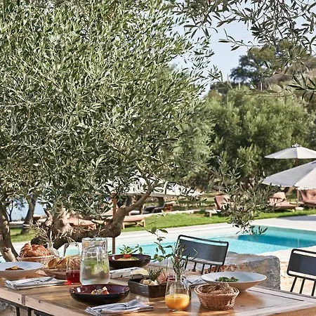 100 Rizes Seaside Resort- Small Luxury Of The World Hotel 4*