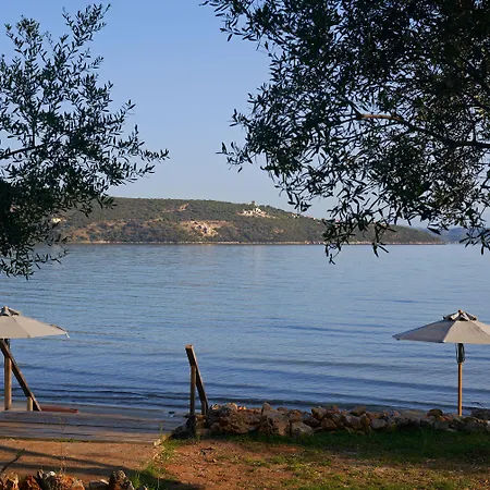 100 Rizes Seaside Resort- Small Luxury Of The World Kalivia (Laconia)