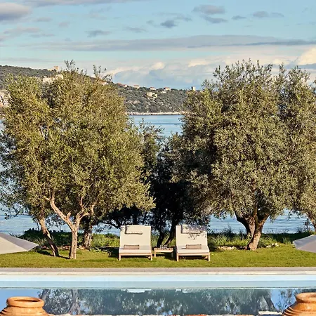 100 Rizes Seaside Resort- Small Luxury Of The World Szálloda Kalivia (Laconia)