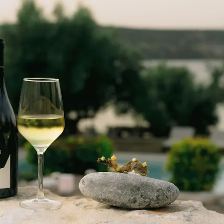 100 Rizes Seaside Resort- Small Luxury Of The World Hotel 4*