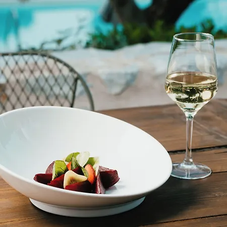 Hotel 100 Rizes Seaside Resort- Small Luxury Of The World 4*