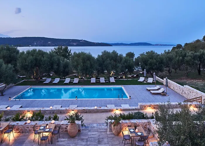 Hotel 100 Rizes Seaside Resort- Small Luxury Of The World 4*