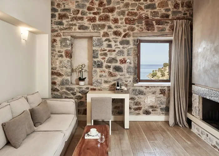 Hotel 100 Rizes Seaside Resort- Small Luxury Of The World 4*